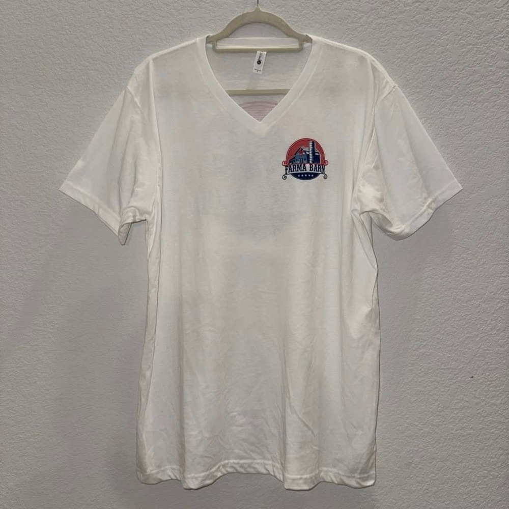 Next level Mens L Casual Graphic White Shirt Short Sleeve Farma Barn logo Farmer